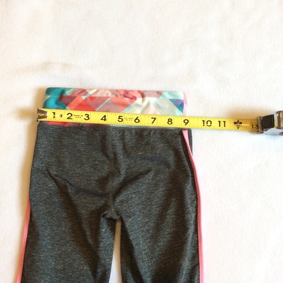 GapFit athletic crop pants - Picture 5 of 6